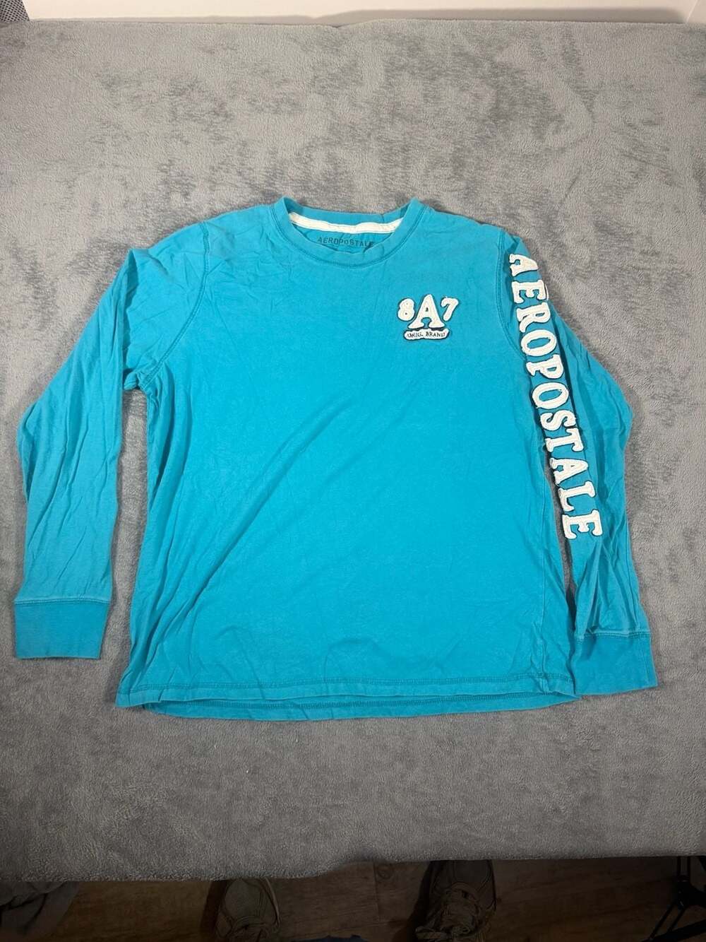 Aeropostale Long Sleeve T-Shirt Size XL Blue Sleeve Logo